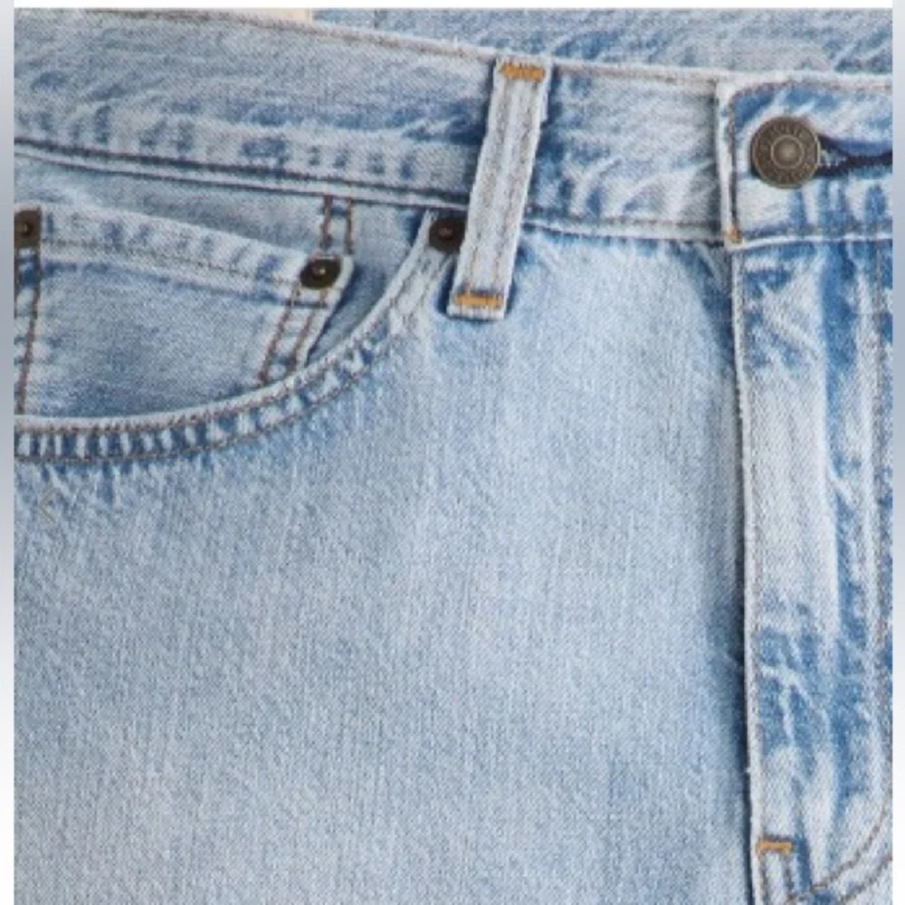 Levi's Men's Straight Jeans in Light wash Blue